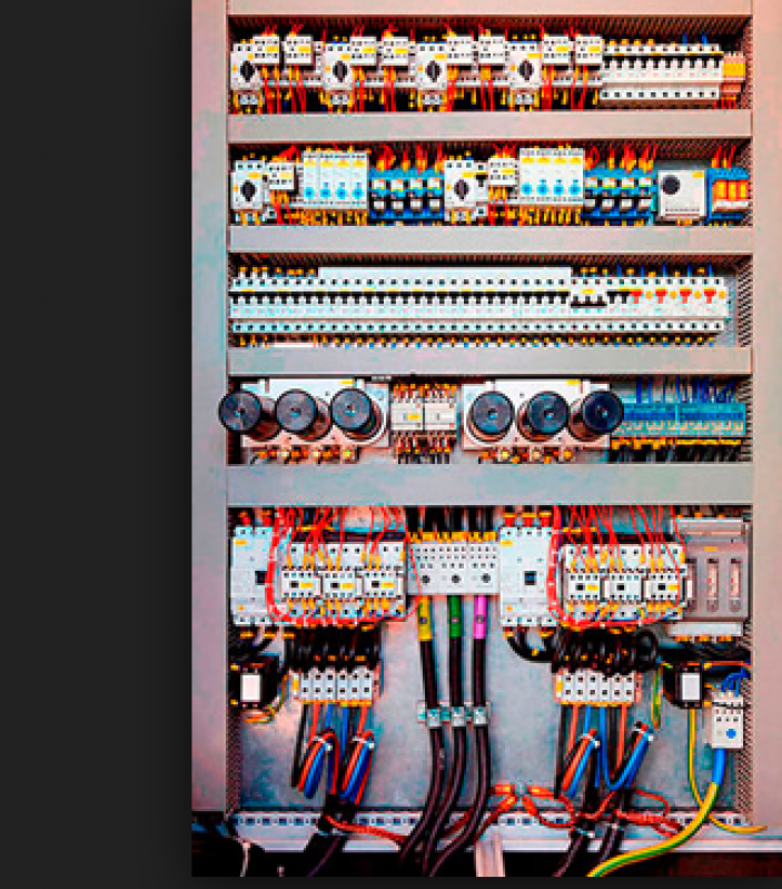 montagem-de-painel-comando-eletrico